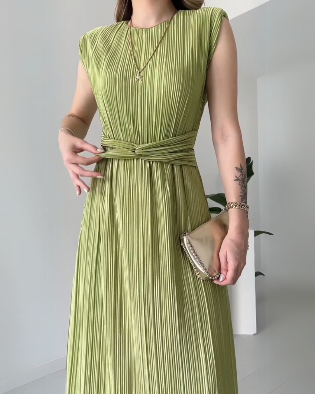 Nyxa Pleated Dress โ Green