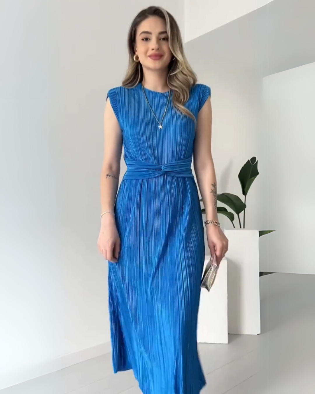 Nyxa Pleated Dress – Blue