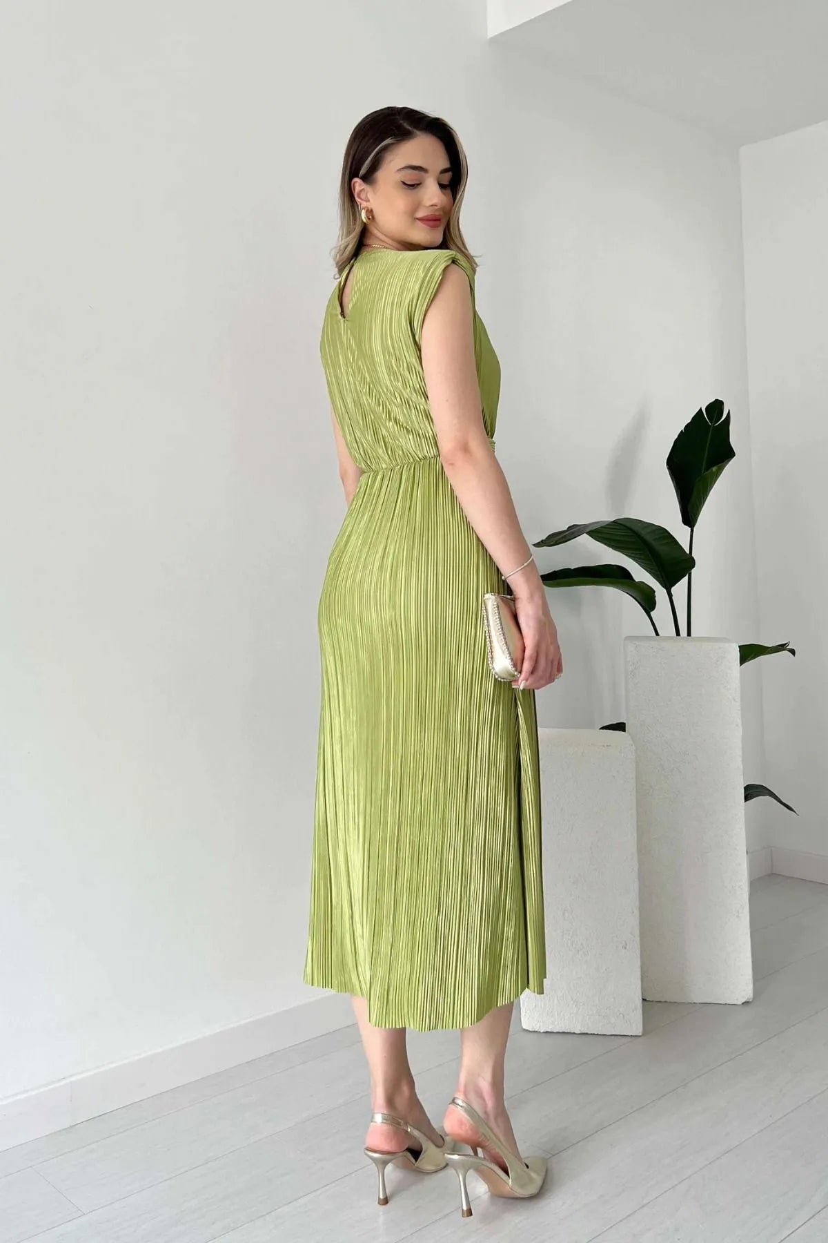 Nyxa Pleated Dress โ Green