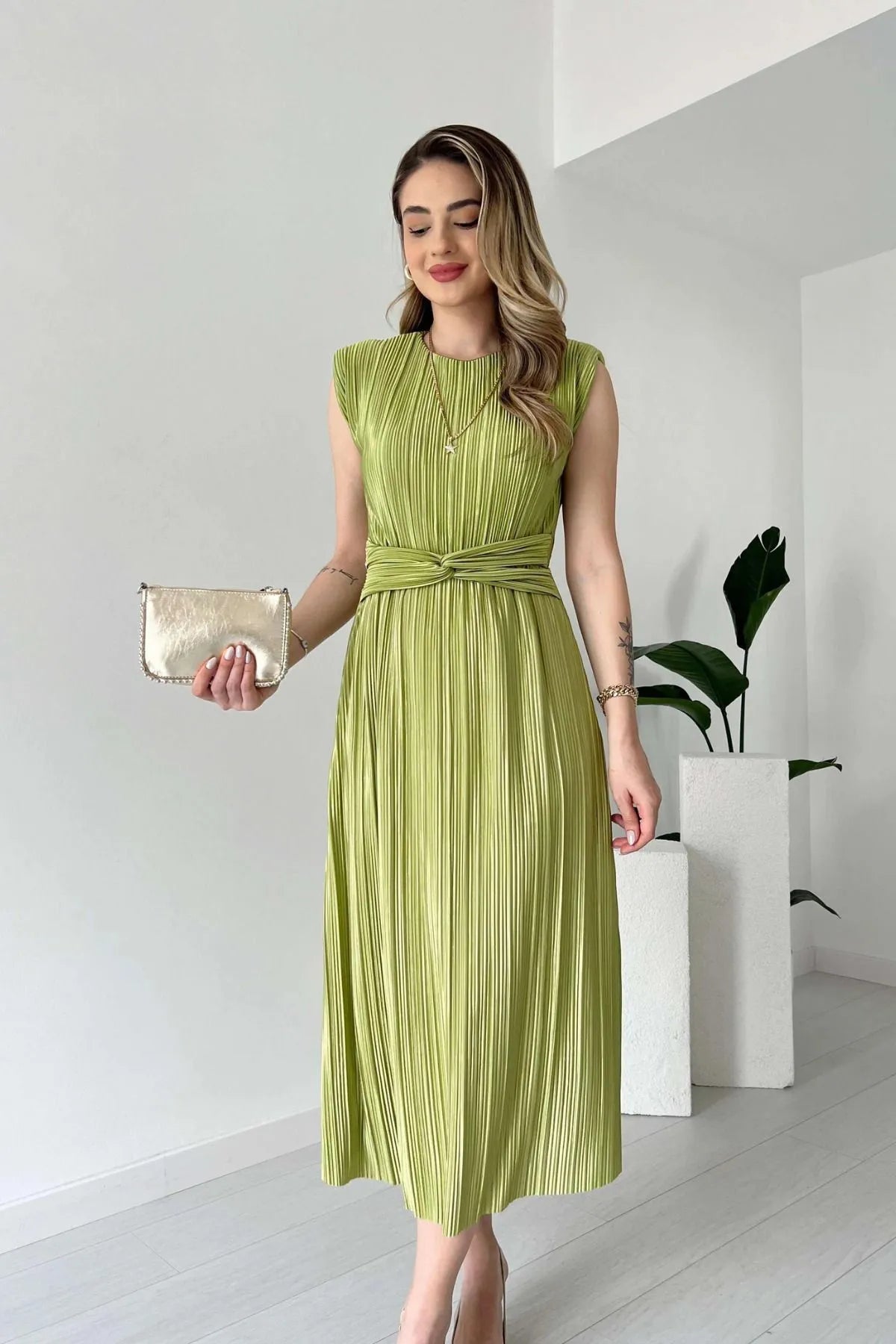 Nyxa Pleated Dress โ Green
