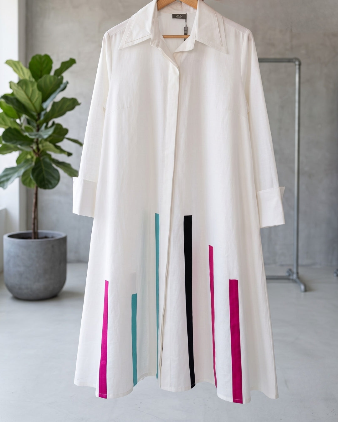 Driti - White Contemporary Printed Long Shirt Dress