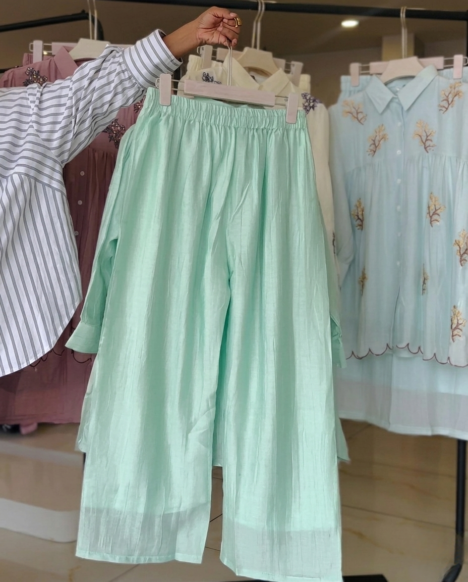 Oqen - Mint Green Embroidered Tissue Co Ord Set