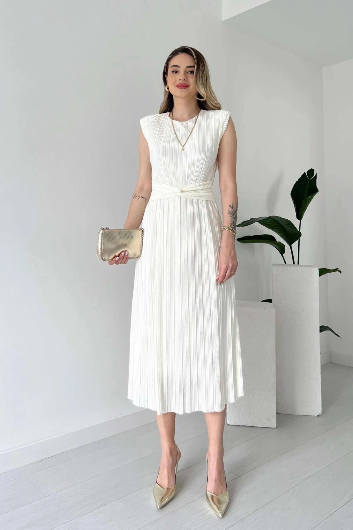 Nyxa Pleated Dress – White