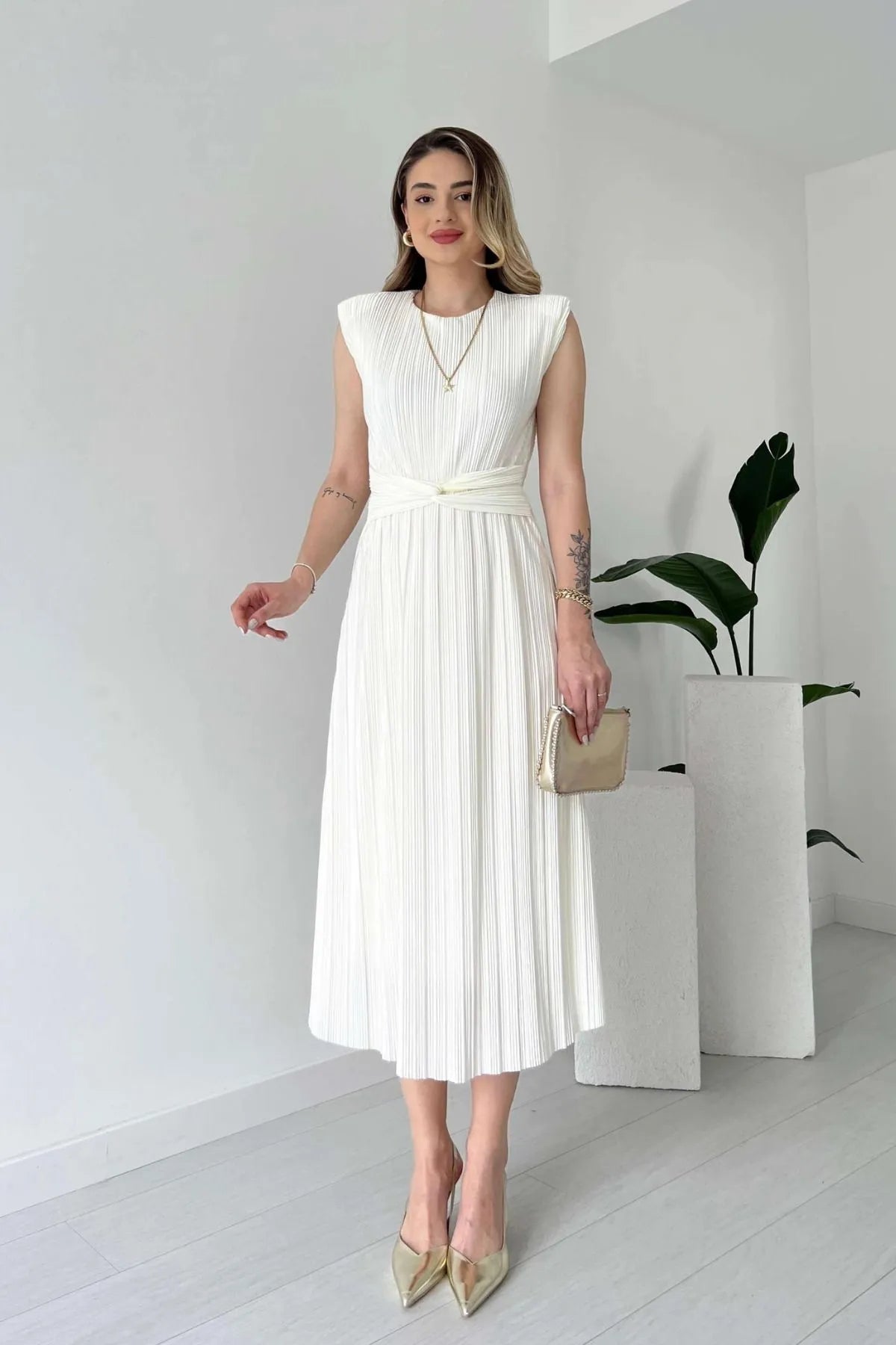 Nyxa Pleated Dress – White